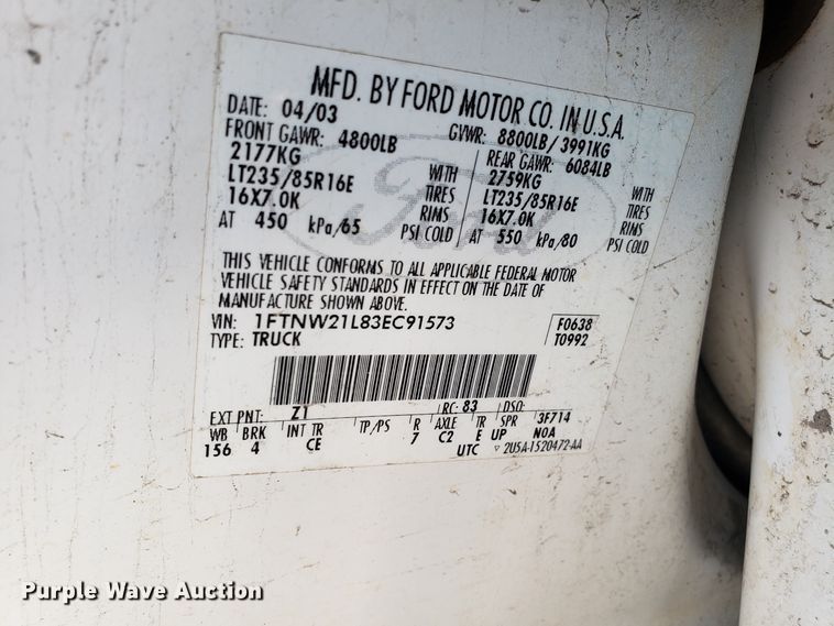 image for item ET9918 2003 Ford F250 Super Duty Crew Cab pickup truck