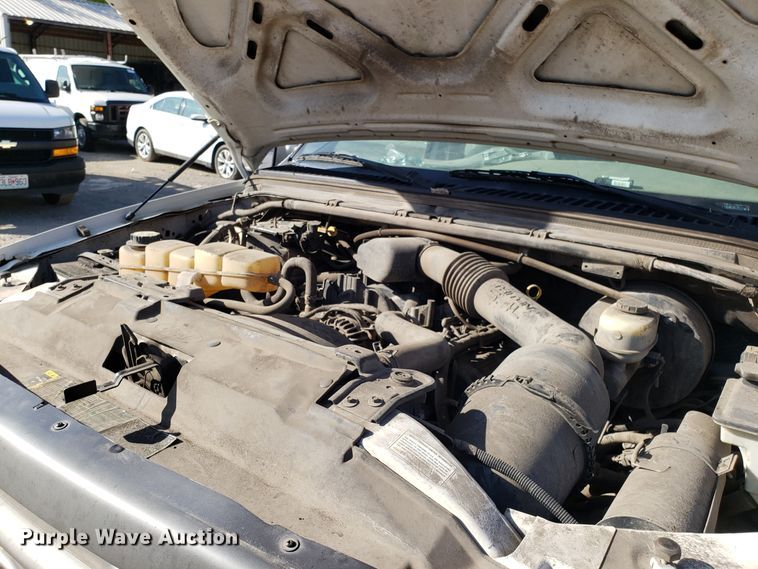 image for item ET9918 2003 Ford F250 Super Duty Crew Cab pickup truck