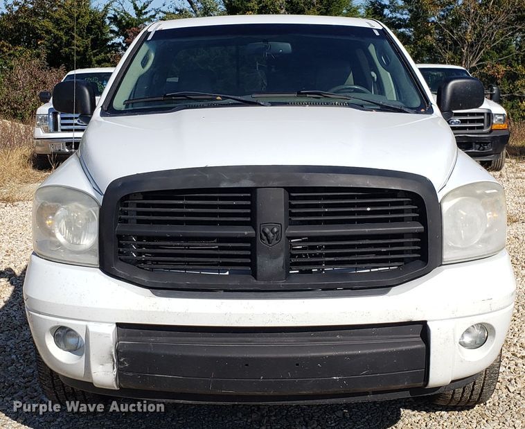 image for item ET9929 2007 Dodge Ram 1500 Quad Cab pickup truck
