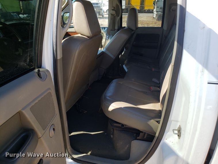 image for item ET9929 2007 Dodge Ram 1500 Quad Cab pickup truck