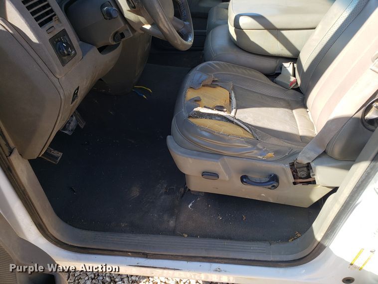 image for item ET9929 2007 Dodge Ram 1500 Quad Cab pickup truck