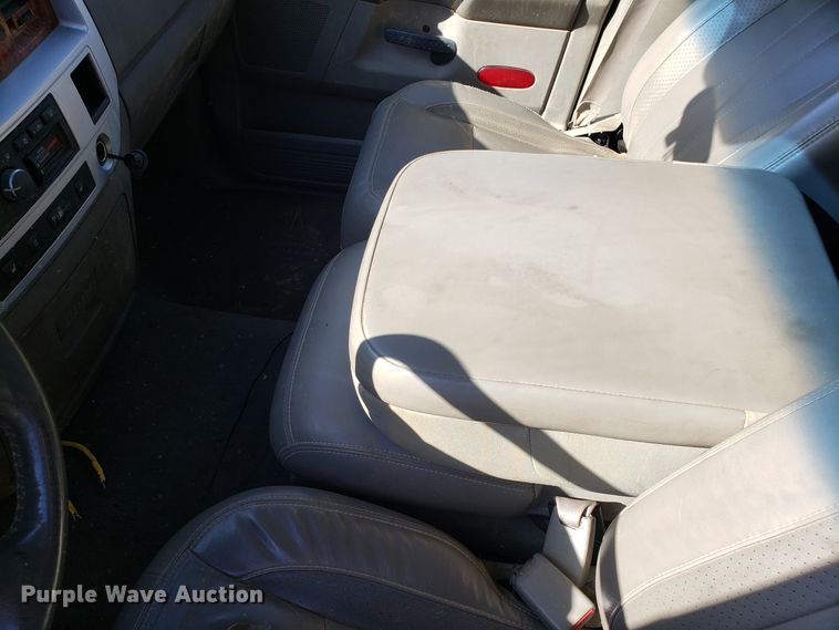 image for item ET9929 2007 Dodge Ram 1500 Quad Cab pickup truck