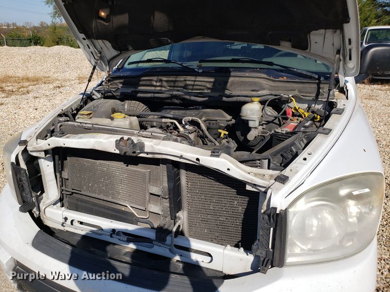 image for item ET9929 2007 Dodge Ram 1500 Quad Cab pickup truck