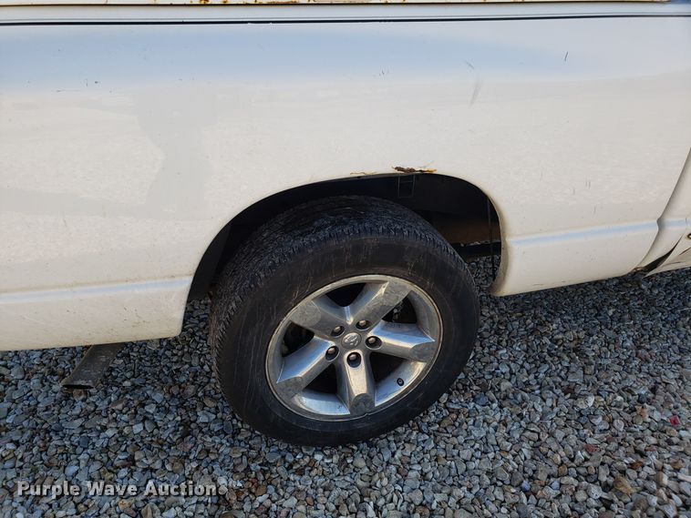 image for item ET9929 2007 Dodge Ram 1500 Quad Cab pickup truck