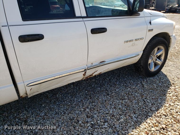 image for item ET9929 2007 Dodge Ram 1500 Quad Cab pickup truck