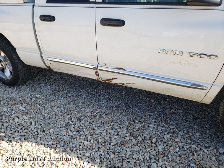 image for item ET9929 2007 Dodge Ram 1500 Quad Cab pickup truck