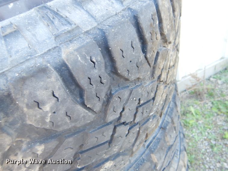 image for item EY9291 (4) 315/70R17 tires and wheels