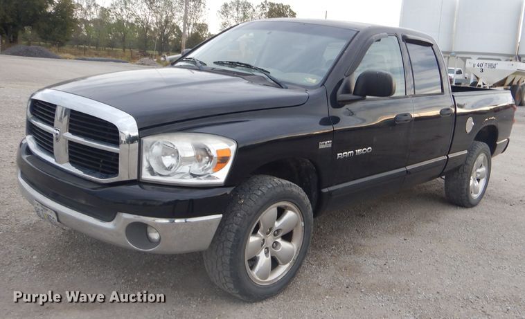 image for item EY9307 2007 Dodge Ram 1500 Quad Cab pickup truck