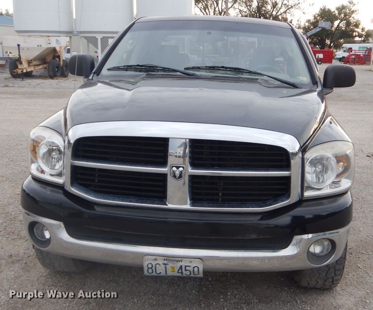 image for item EY9307 2007 Dodge Ram 1500 Quad Cab pickup truck