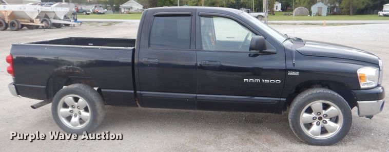 image for item EY9307 2007 Dodge Ram 1500 Quad Cab pickup truck