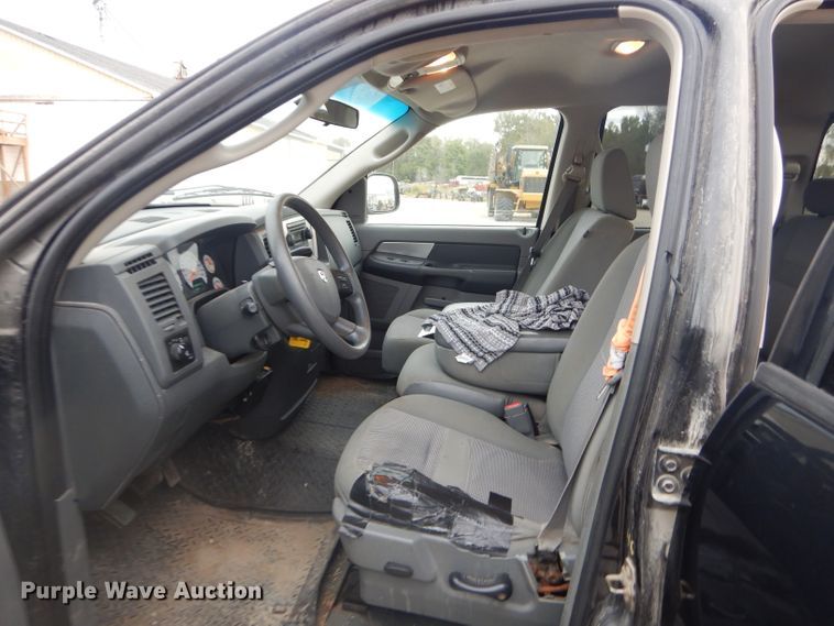 image for item EY9307 2007 Dodge Ram 1500 Quad Cab pickup truck