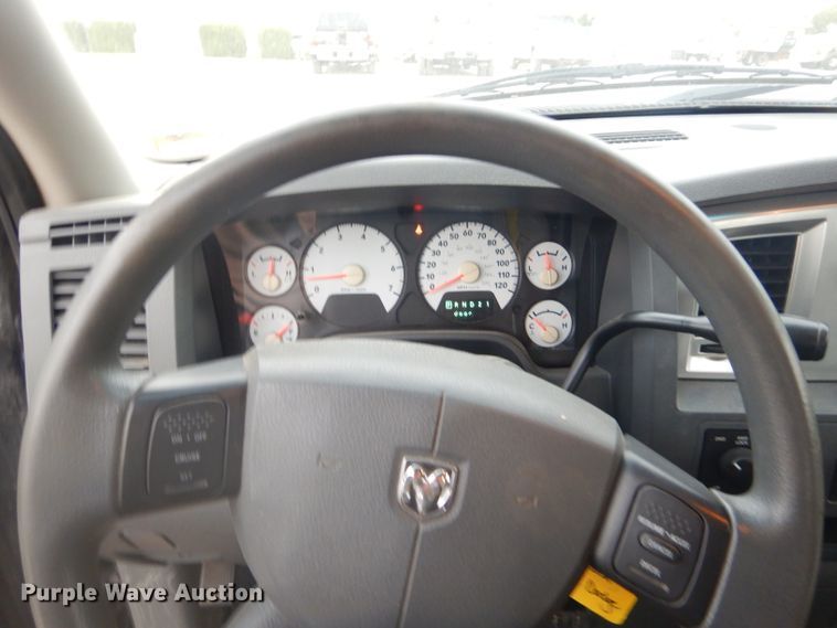 image for item EY9307 2007 Dodge Ram 1500 Quad Cab pickup truck