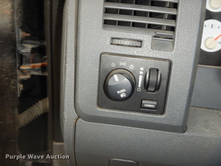 image for item EY9307 2007 Dodge Ram 1500 Quad Cab pickup truck