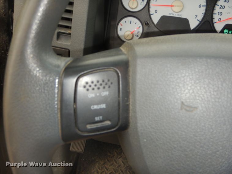 image for item EY9307 2007 Dodge Ram 1500 Quad Cab pickup truck