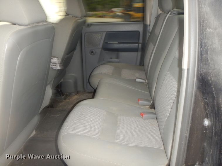 image for item EY9307 2007 Dodge Ram 1500 Quad Cab pickup truck