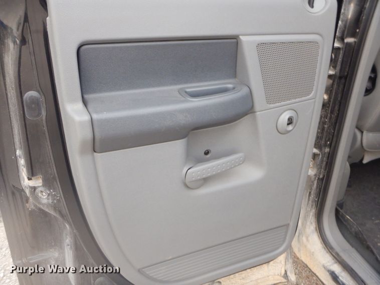 image for item EY9307 2007 Dodge Ram 1500 Quad Cab pickup truck