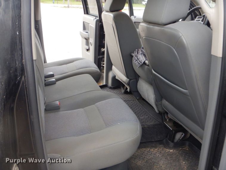 image for item EY9307 2007 Dodge Ram 1500 Quad Cab pickup truck