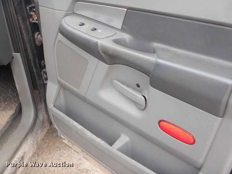 image for item EY9307 2007 Dodge Ram 1500 Quad Cab pickup truck