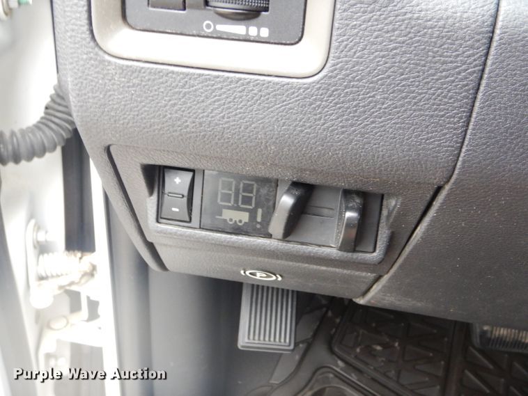 image for item EY9308 2011 Dodge Ram 2500 Crew Cab pickup truck