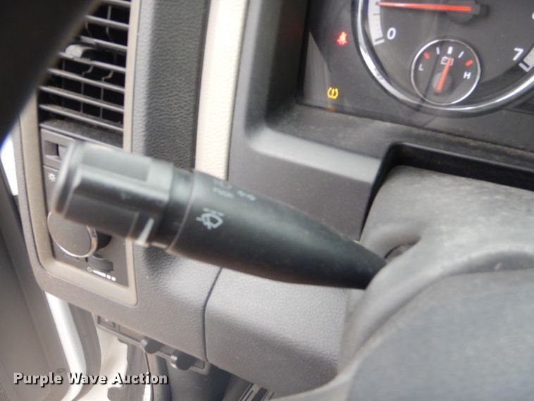 image for item EY9308 2011 Dodge Ram 2500 Crew Cab pickup truck