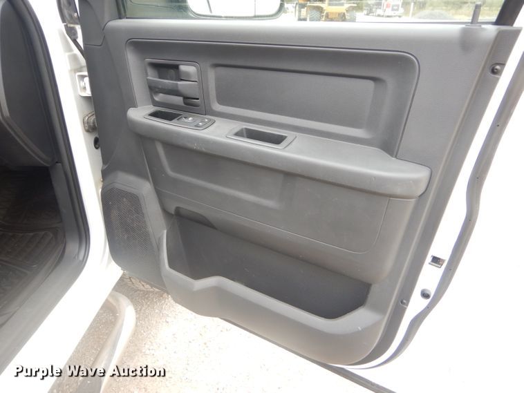 image for item EY9308 2011 Dodge Ram 2500 Crew Cab pickup truck