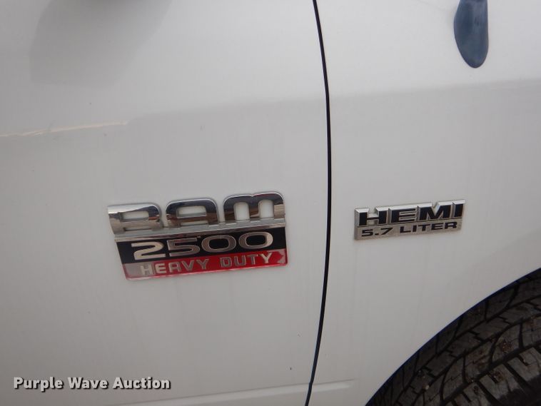 image for item EY9308 2011 Dodge Ram 2500 Crew Cab pickup truck