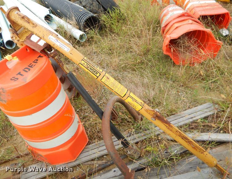 image for item EY9314 (2) post hole augers