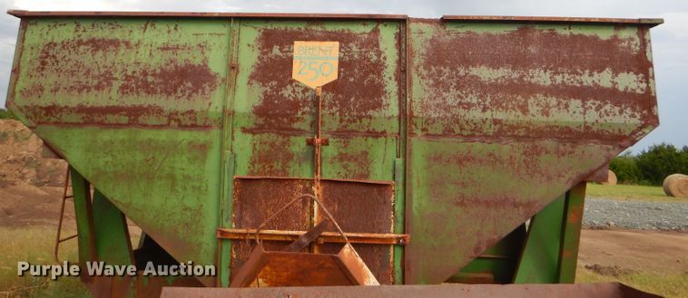 image for item EY9316 Brent 250 steel hopper box