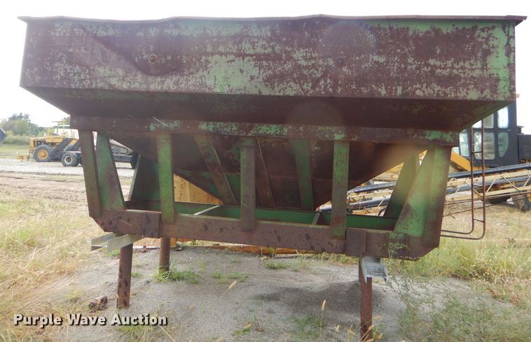 image for item EY9316 Brent 250 steel hopper box