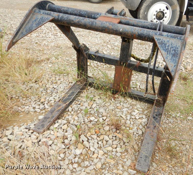 image for item EY9317 Skid steer grapple