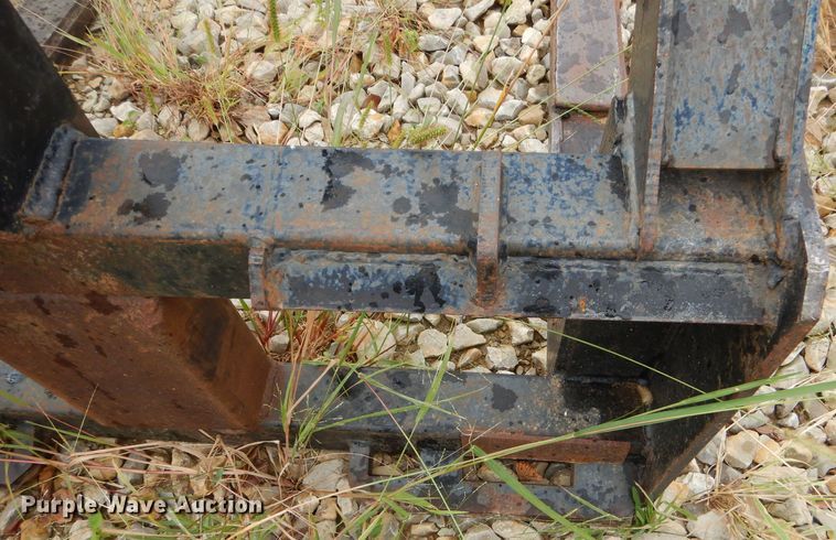 image for item EY9317 Skid steer grapple