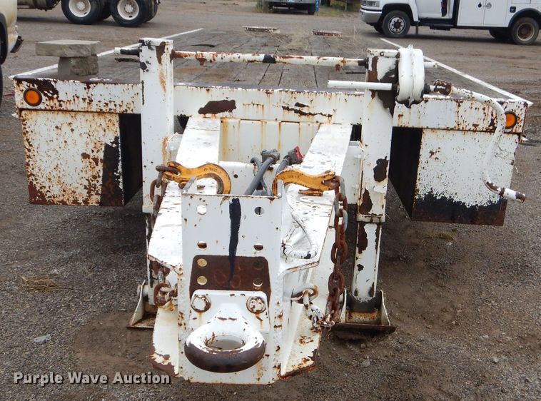 image for item EY9332 2007 Trail-Eze equipment trailer