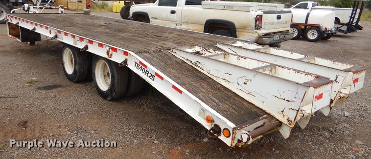 image for item EY9332 2007 Trail-Eze equipment trailer
