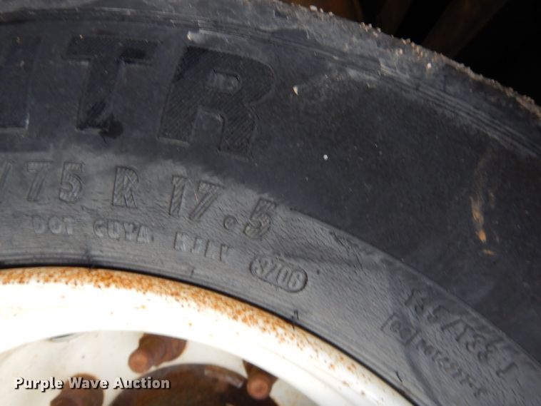 image for item EY9332 2007 Trail-Eze equipment trailer