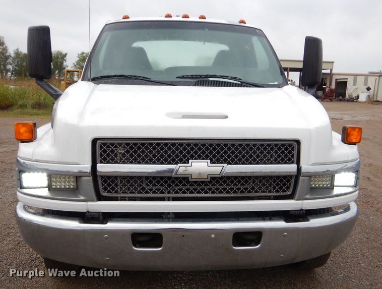 image for item EY9334 2005 Chevrolet C4500 utility truck