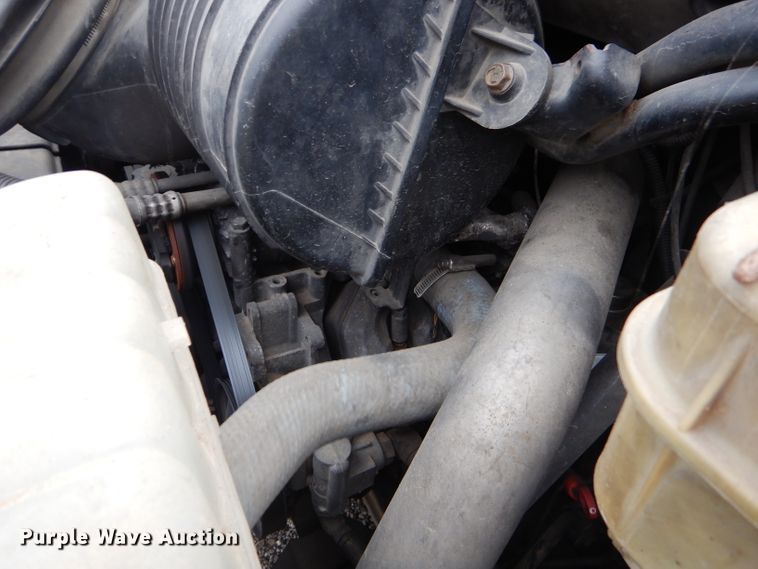 image for item EY9334 2005 Chevrolet C4500 utility truck