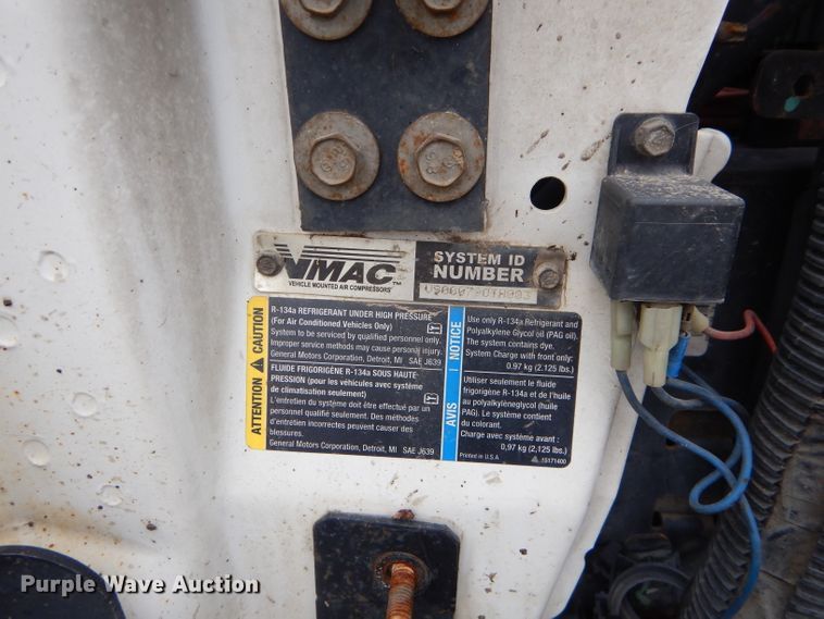 image for item EY9334 2005 Chevrolet C4500 utility truck