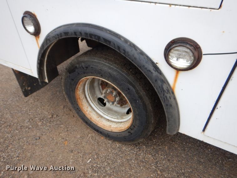 image for item EY9334 2005 Chevrolet C4500 utility truck