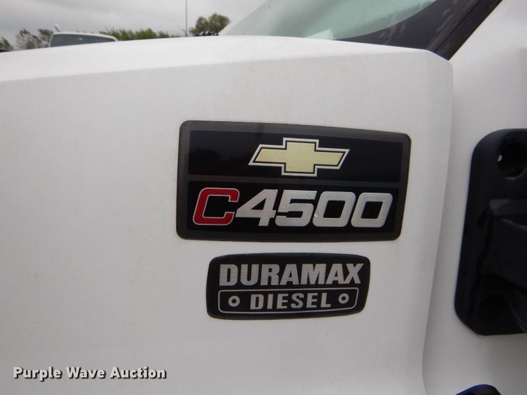 image for item EY9334 2005 Chevrolet C4500 utility truck