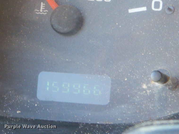 image for item EY9352 2001 Dodge Ram 2500 Quad Cab bale bed pickup truck