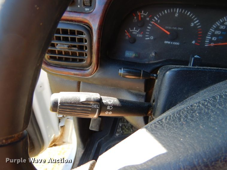 image for item EY9352 2001 Dodge Ram 2500 Quad Cab bale bed pickup truck