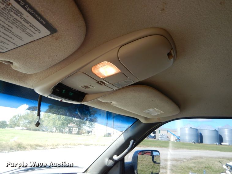 image for item EY9352 2001 Dodge Ram 2500 Quad Cab bale bed pickup truck