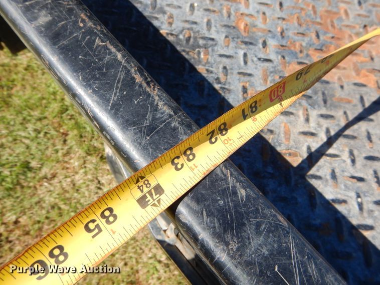 image for item EY9352 2001 Dodge Ram 2500 Quad Cab bale bed pickup truck