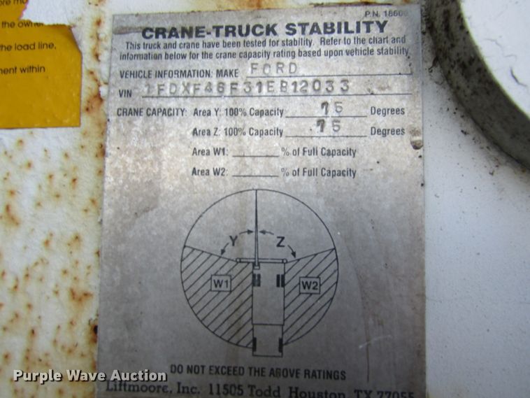 image for item FD9293 2001 Ford F450 Super Duty utility bed truck with crane