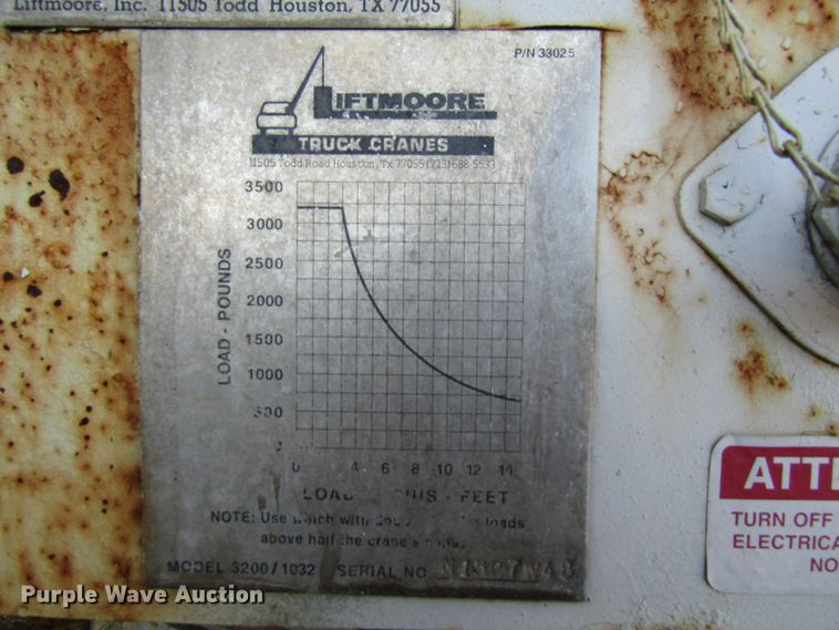 image for item FD9293 2001 Ford F450 Super Duty utility bed truck with crane
