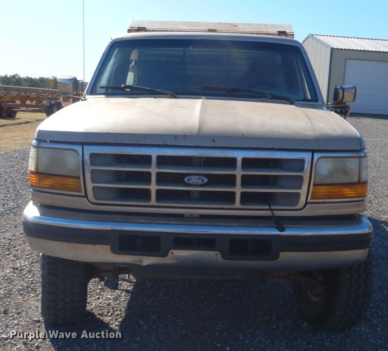 image for item FF9004 1997 Ford F250 bale bed pickup truck