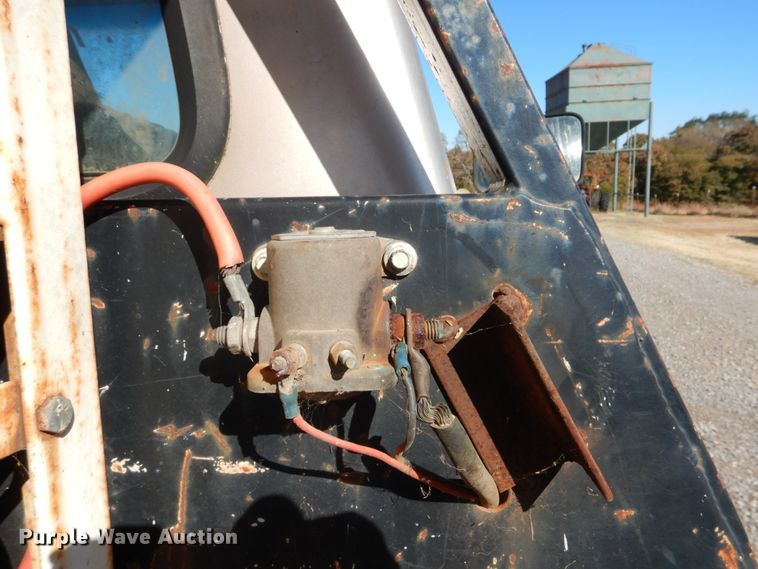 image for item FF9004 1997 Ford F250 bale bed pickup truck