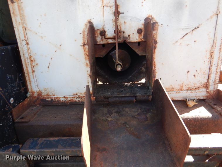 image for item FF9004 1997 Ford F250 bale bed pickup truck