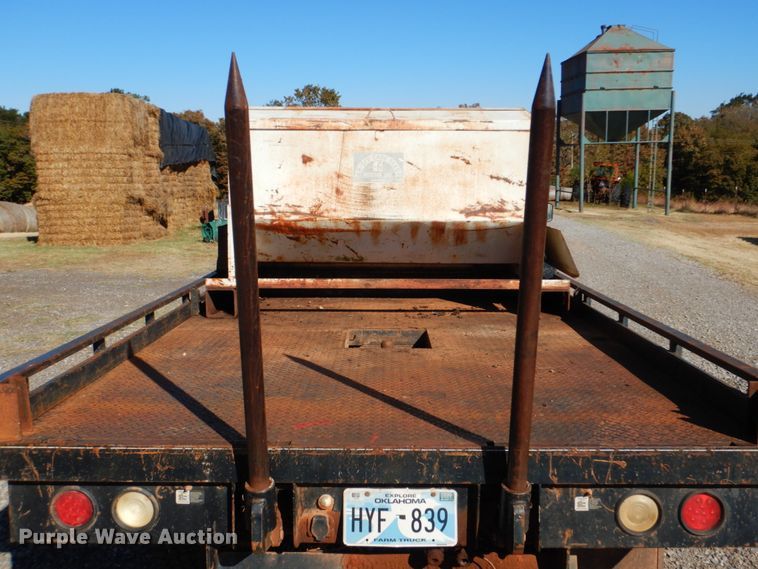 image for item FF9004 1997 Ford F250 bale bed pickup truck