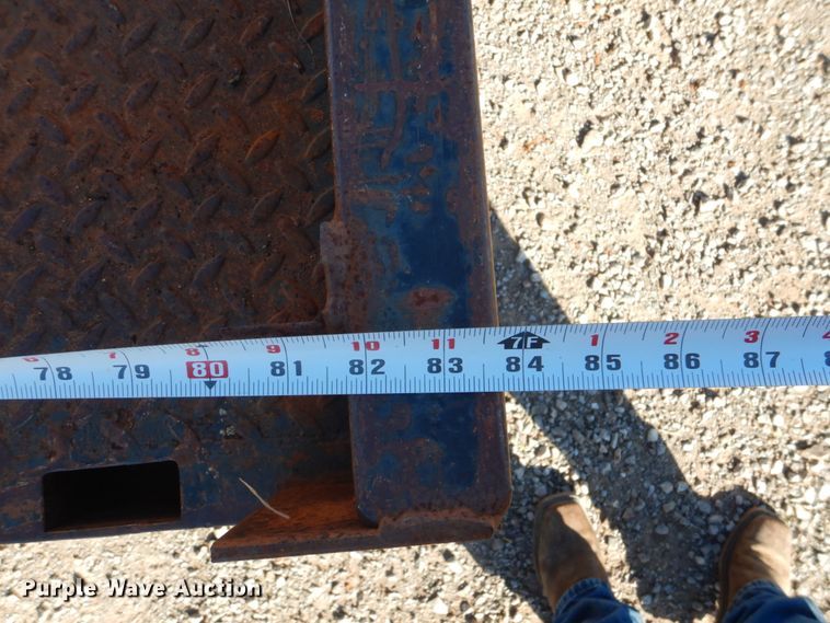 image for item FF9004 1997 Ford F250 bale bed pickup truck